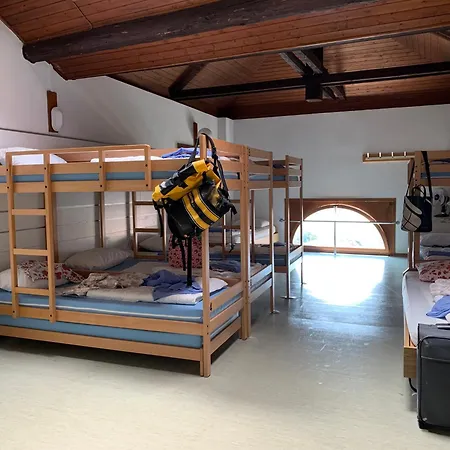 Ostello Montebello - Bellinzona Youth Hostel-3